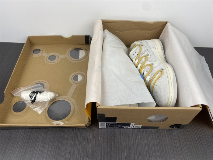 o-w x dunk low 