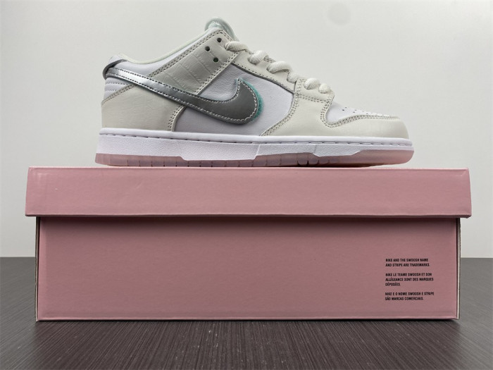 diamond S*pply co. x dunk low pro sb 