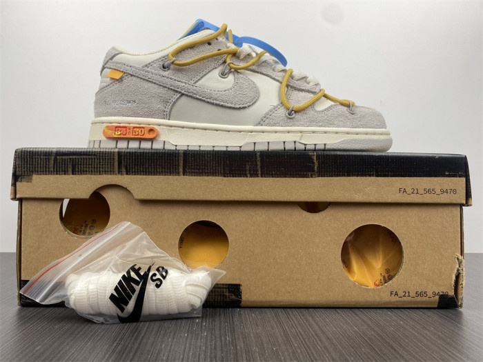 o-w x dunk low 