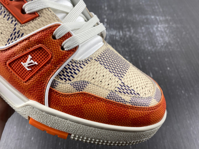 lv snekaers 83