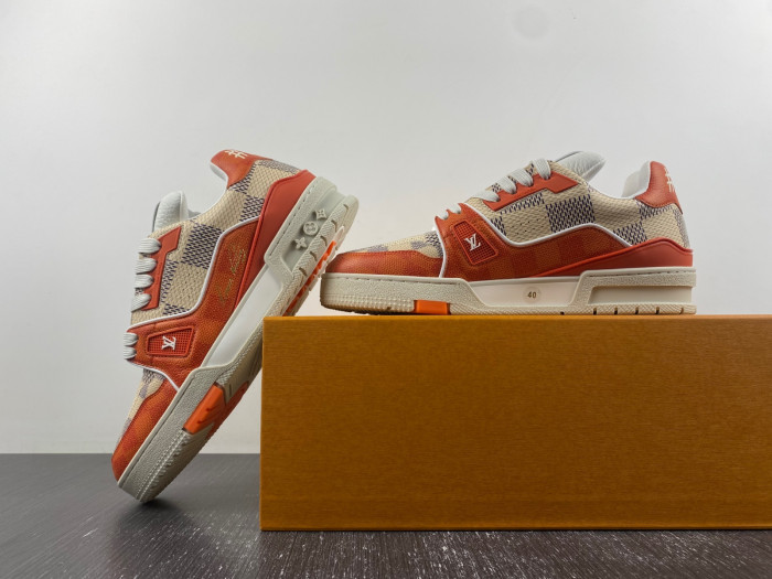 lv snekaers 83