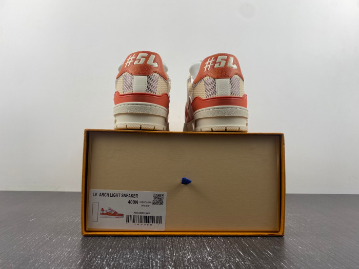 lv snekaers 83