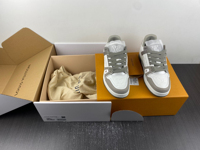 lv snekaers 90