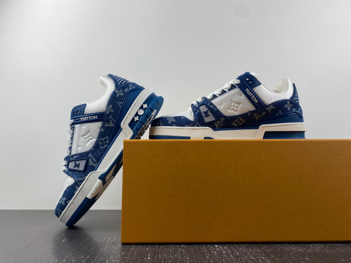 lv snekaers 89