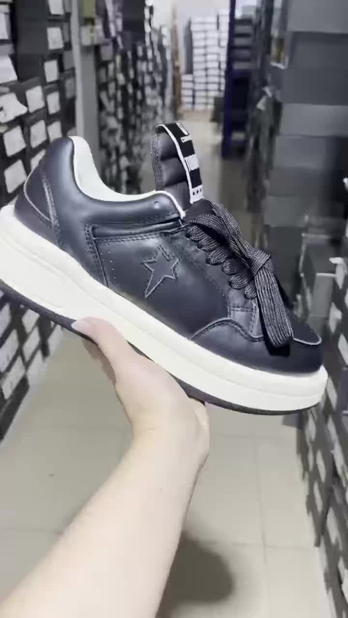 Rick Owen R000079