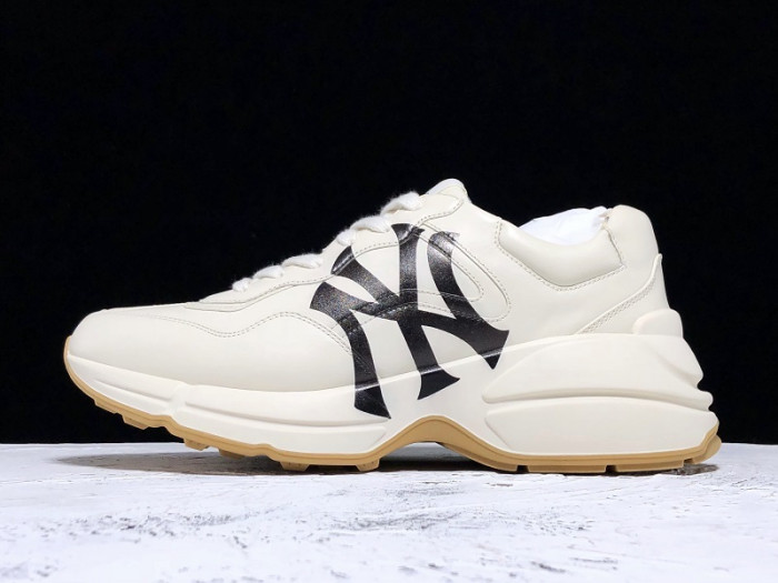 g**i ny rhyton vintage trainer sneaker 576963 drwoo 9522