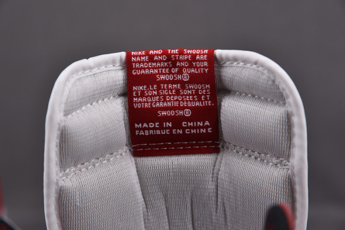 air jordan 1 retro high og chicago red 555088-101