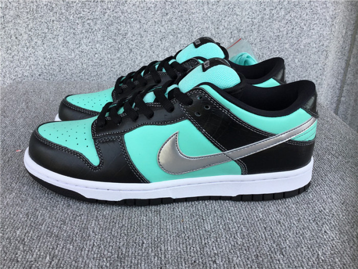 nike dunk sb low diamond S*pply 304292-402