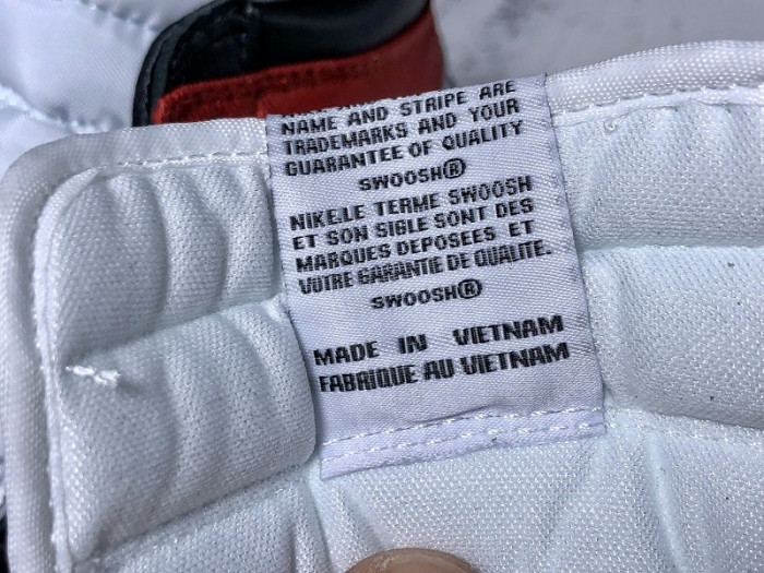 air jordan 1 satin black toe cd0461-016