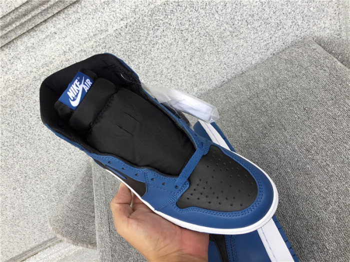 air jordan 1 dark marina blue 555088-404