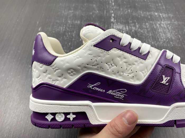 lv snekaers 107