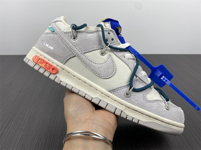 o-w x dunk low “16 of 50” dj0950-111
