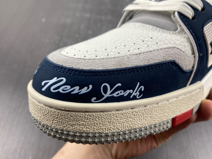 lv snekaers 81