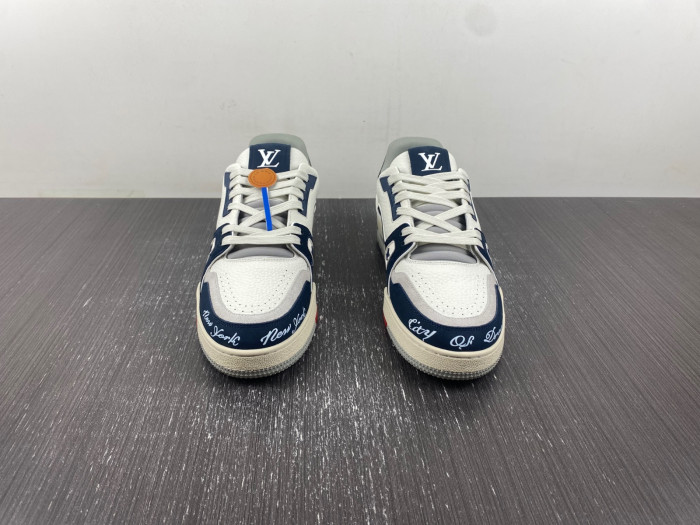 lv snekaers 81