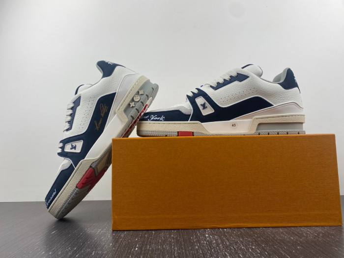lv snekaers 81