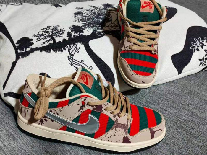 nike sb dunk low freddy krueger-313170-202