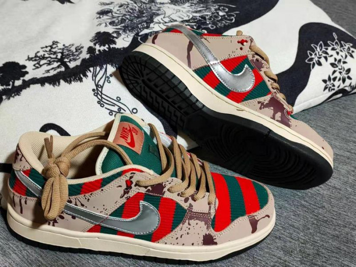 nike sb dunk low freddy krueger-313170-202