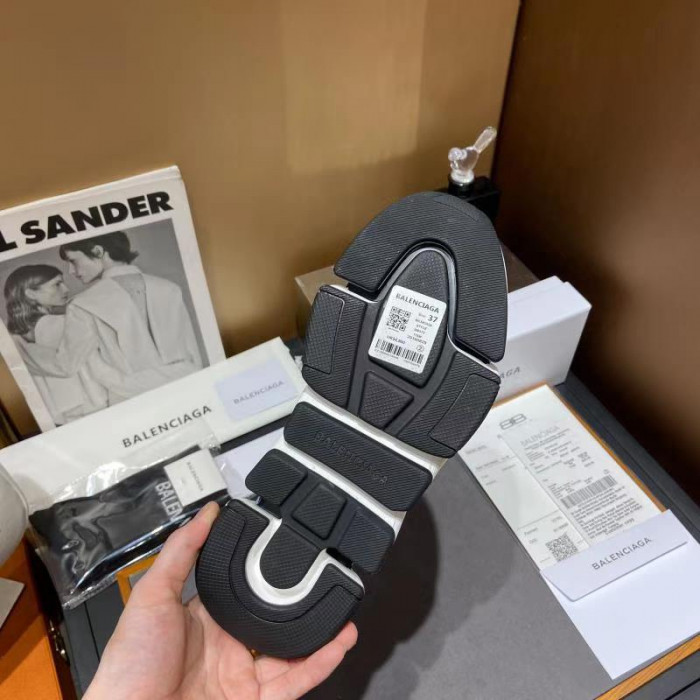 speed trainer sneakers 1000048