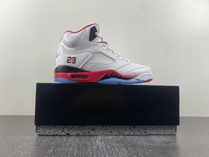 jordan 5 retro fire red black tongue -136027-120