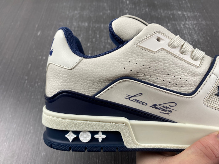 lv snekaers 93