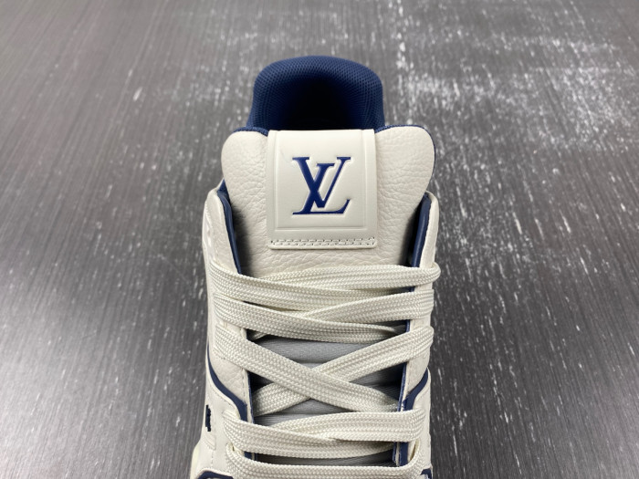 lv snekaers 93