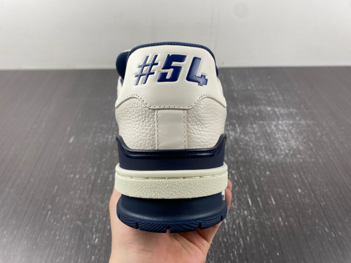 lv snekaers 93
