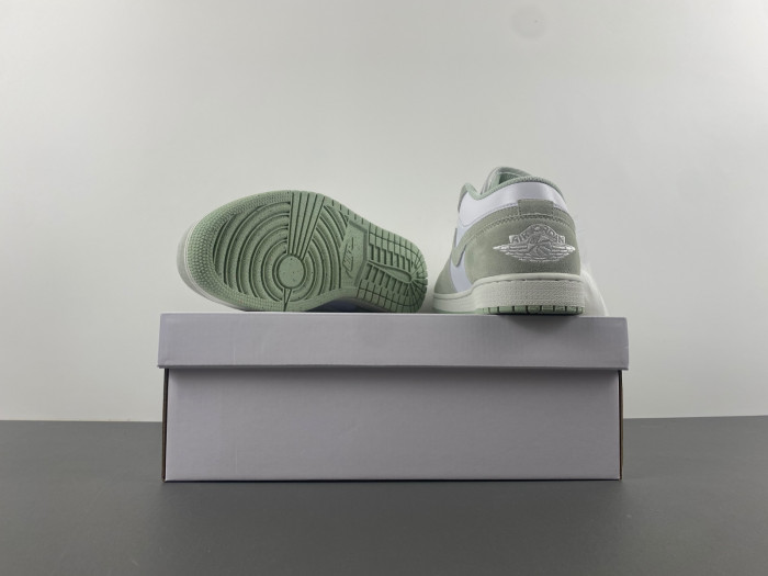 air jordan 1 low “light green”-fn5214-131