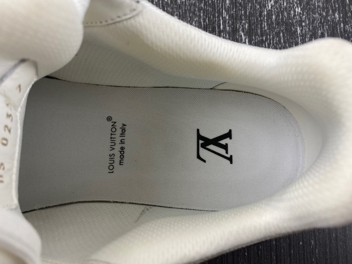 lv snekaers 88