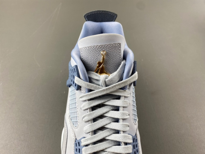 Jordan 4 UNC Tar Heels PE -HV9204-407