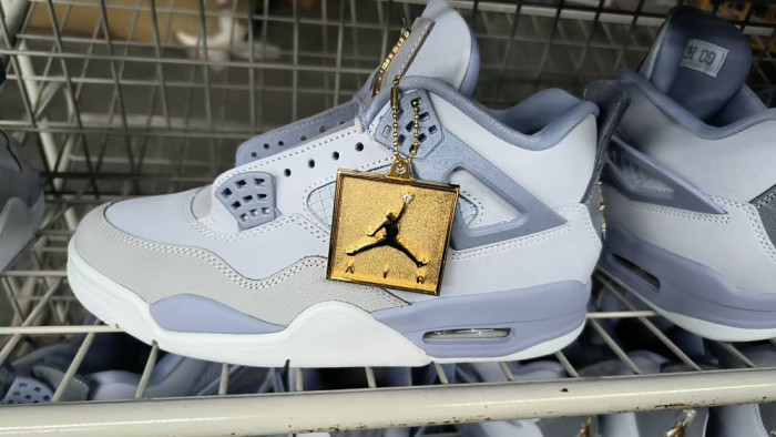 Jordan 4 UNC Tar Heels PE -HV9204-407
