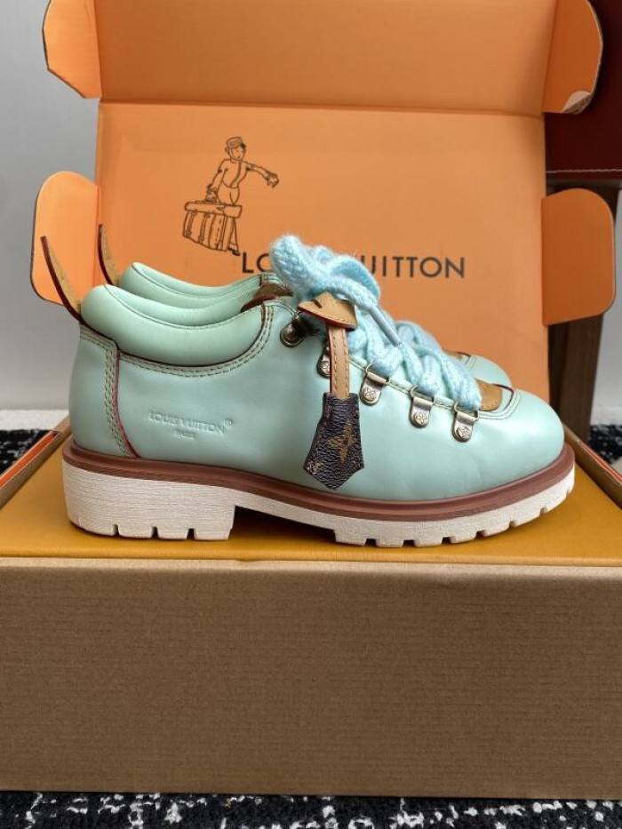 LV snekaers 226