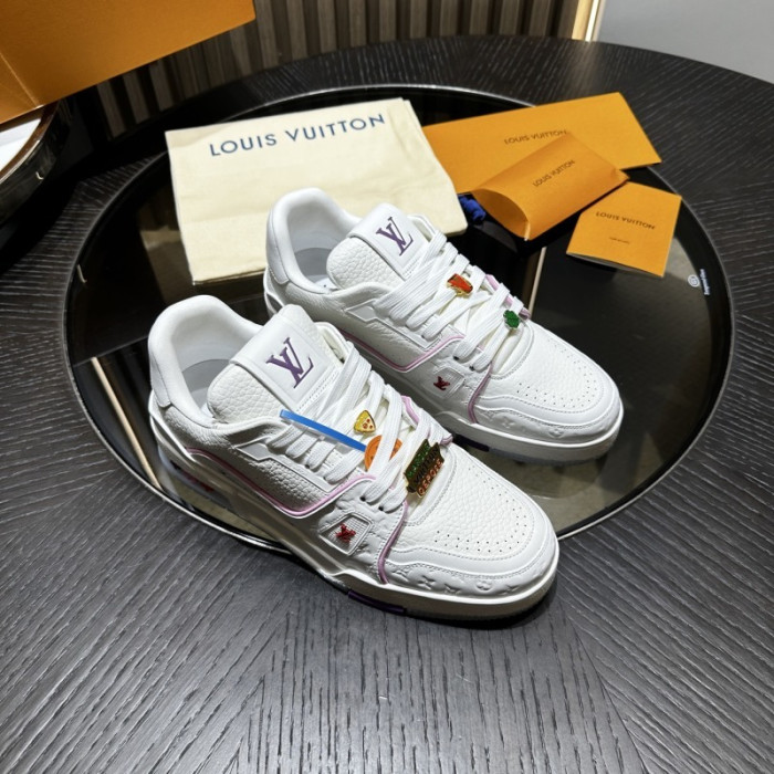 LV snekaers 239