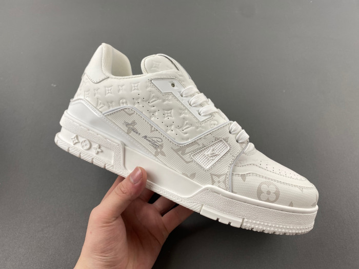 lv snekaers 111