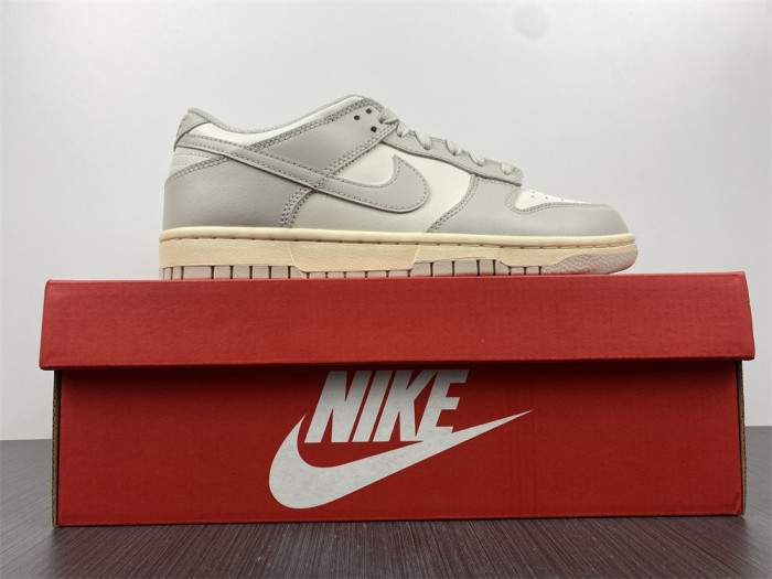 nike dunk low sail light bone -dd1503-107