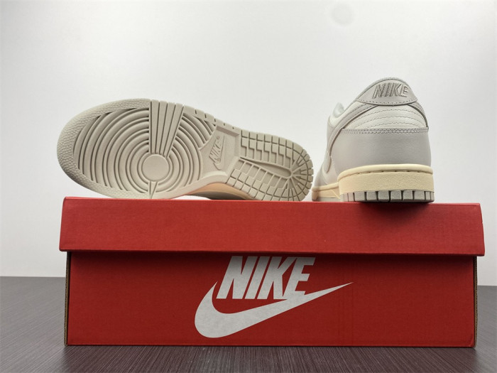 nike dunk low sail light bone -dd1503-107