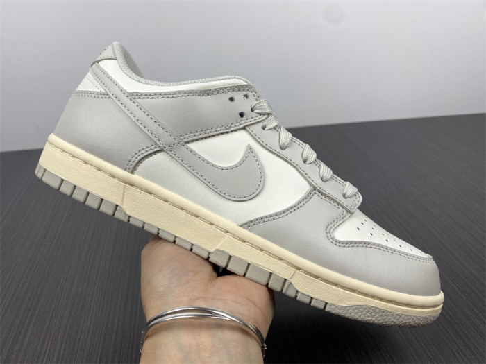 nike dunk low sail light bone -dd1503-107