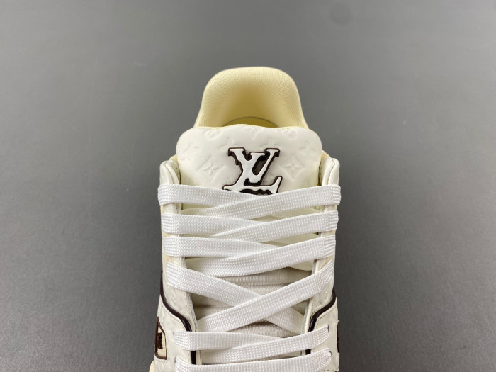lv snekaers 110