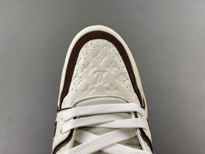 lv snekaers 110