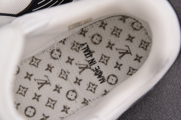 lv snekaers 75