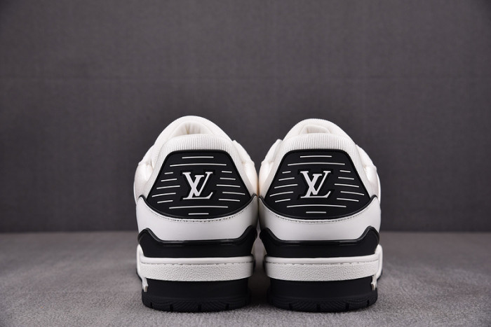 lv snekaers 75