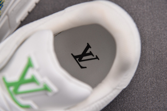lv snekaers 79