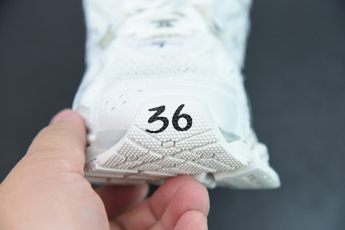 sneaker runner 12