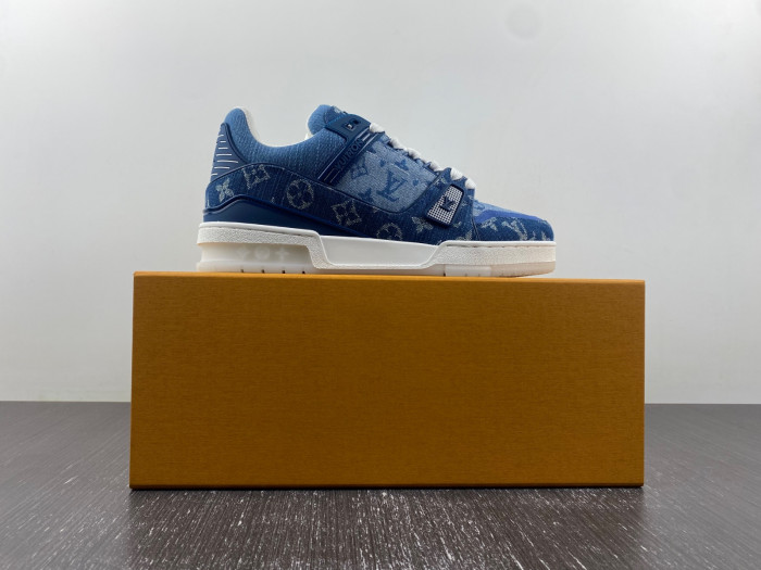 lv snekaers 103