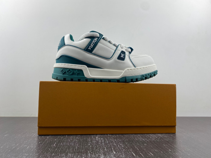 lv snekaers 105