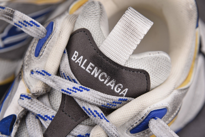 Ba*len*cia*ga 14