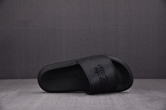 mcq sandal 05