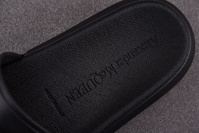 mcq sandal 05