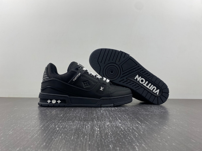 lv snekaers 104
