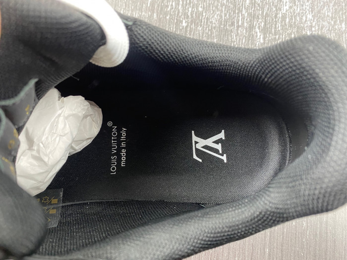 lv snekaers 104