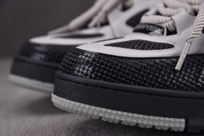 lv snekaers 112